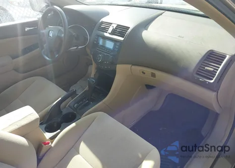 2005 Honda Accord 2.4 Dx z USA, uszkodzony, nr VIN 1HGCM56175A137227